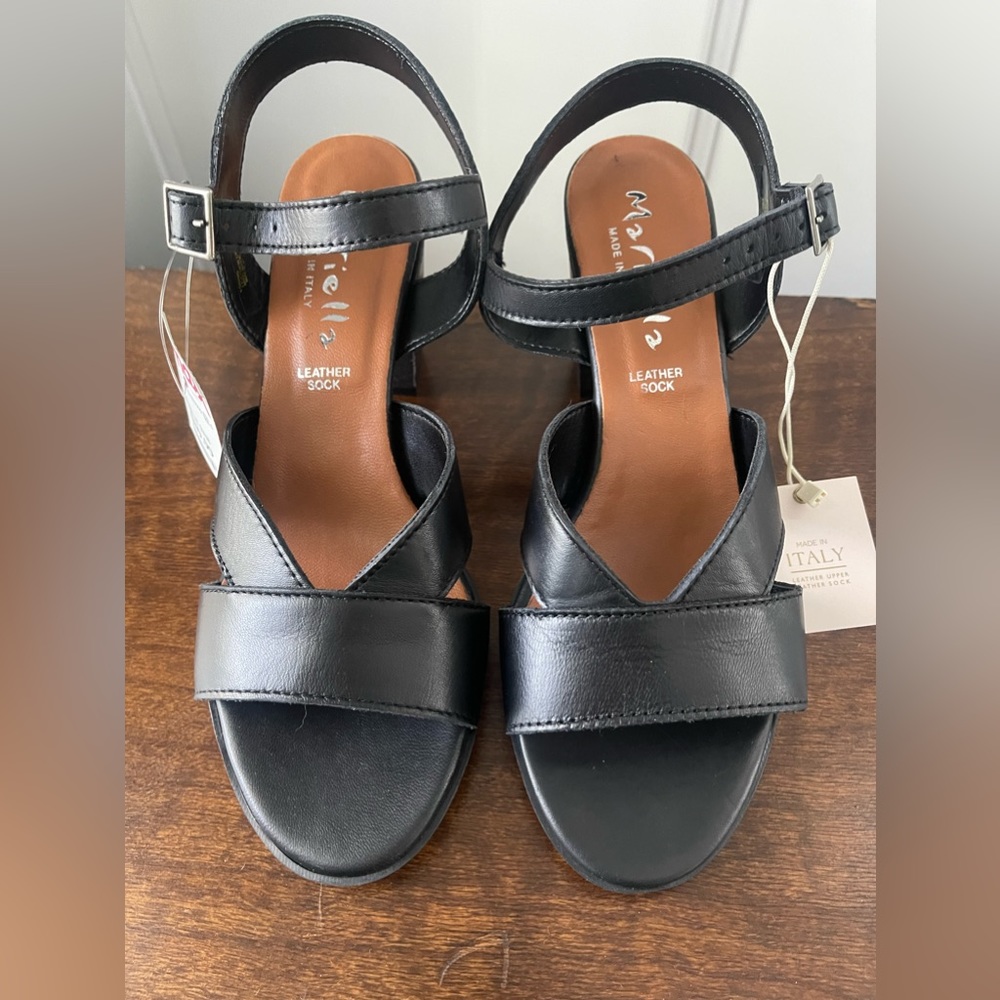 Mariella women’s leather Italian wedge sandals black